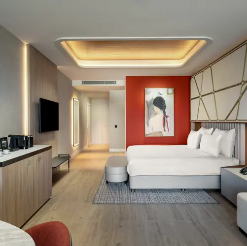FAMILY SUITE12