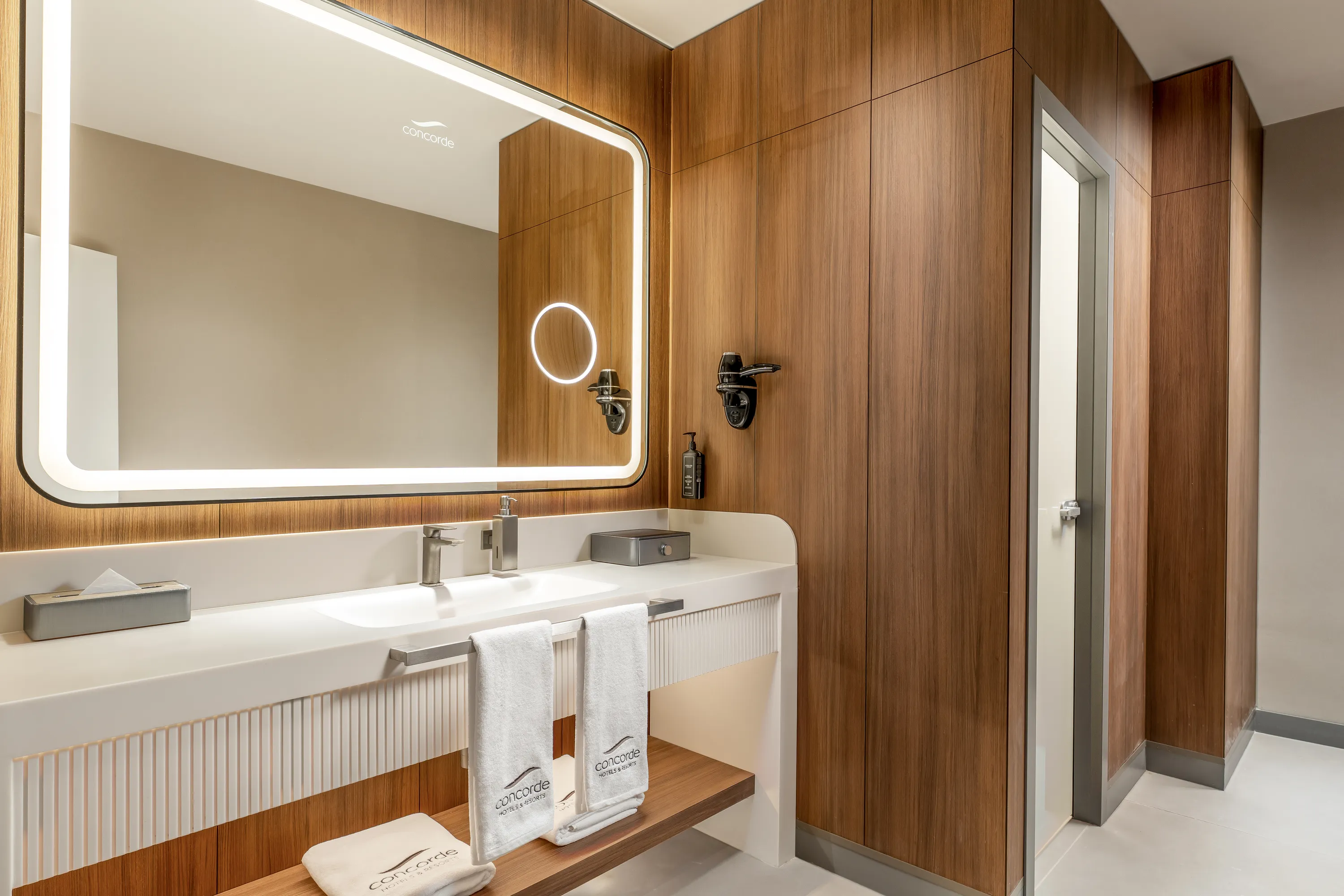 JUNIOR SUITE3