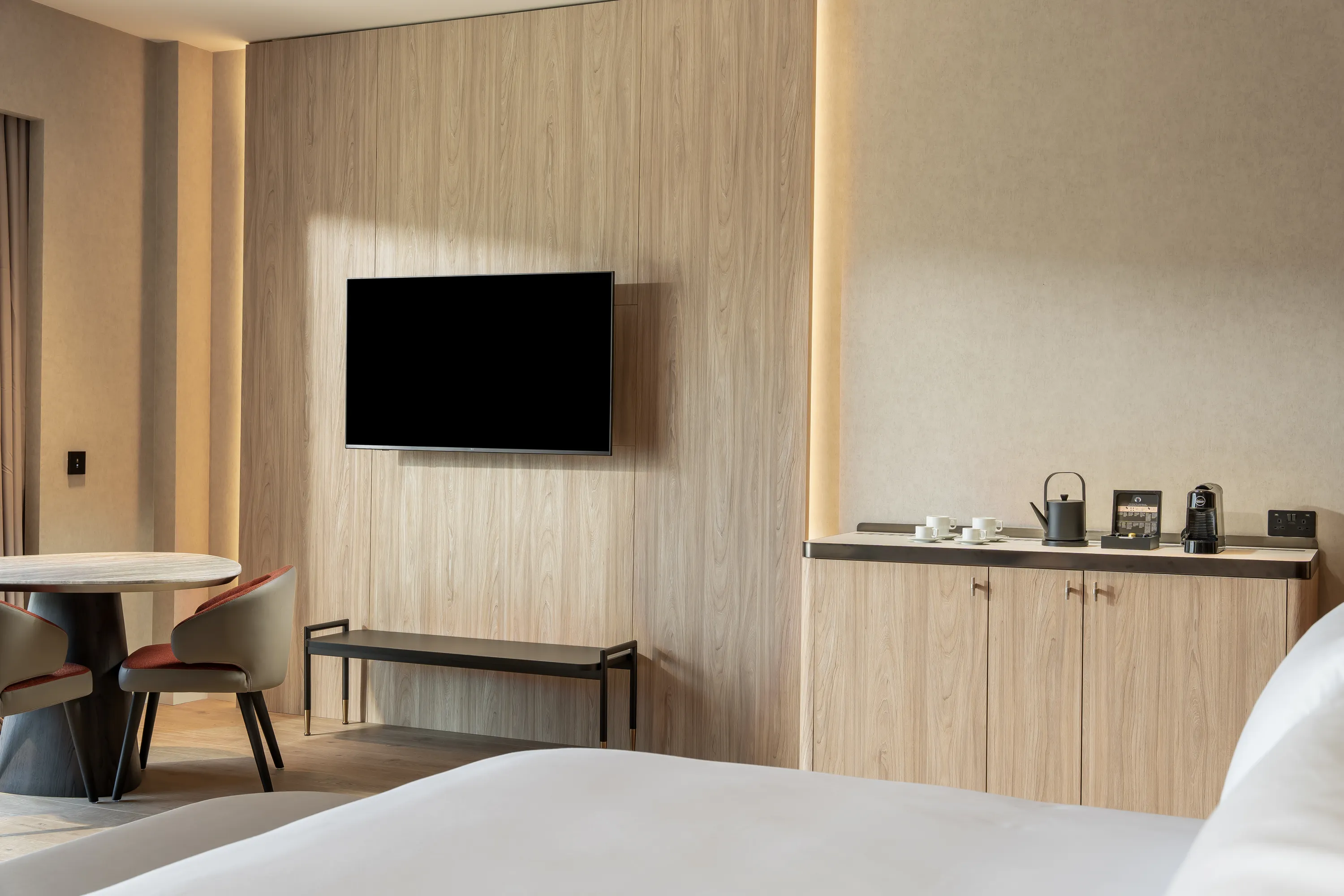 JUNIOR SUITE9