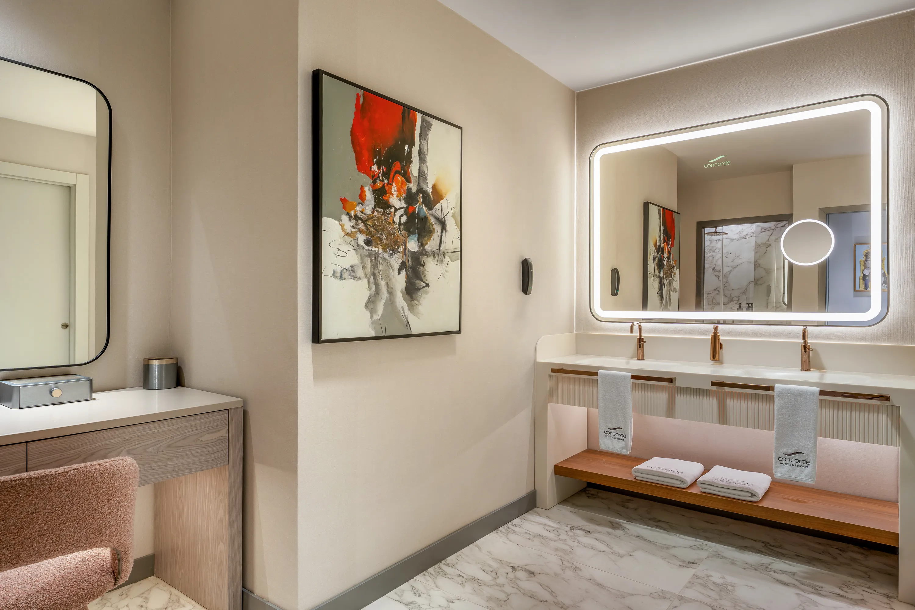 EXECUTIVE SUITE (SEA VIEW)11