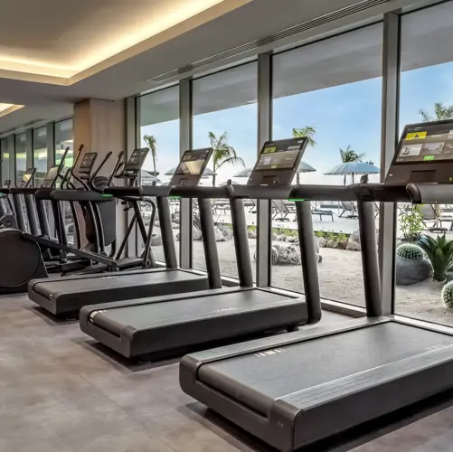 FITNESS CLUB4