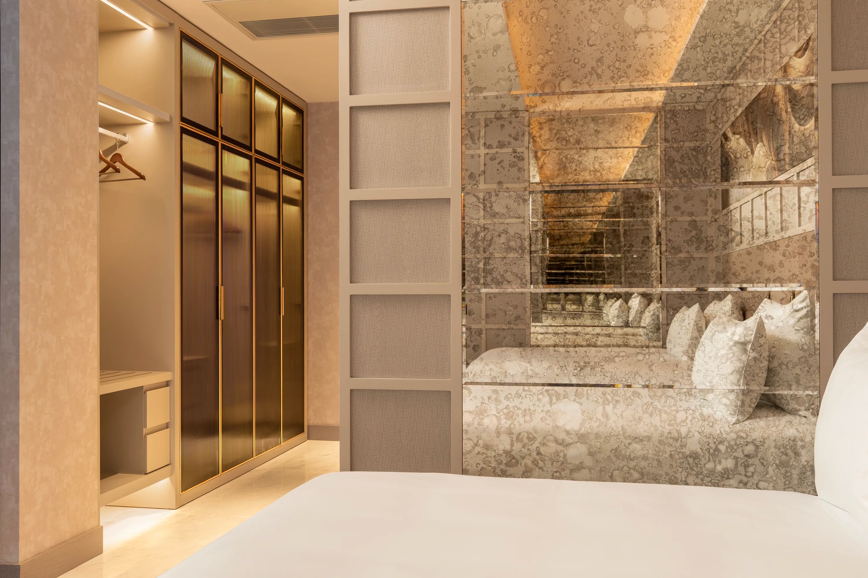PRESIDENTAL SUITE21
