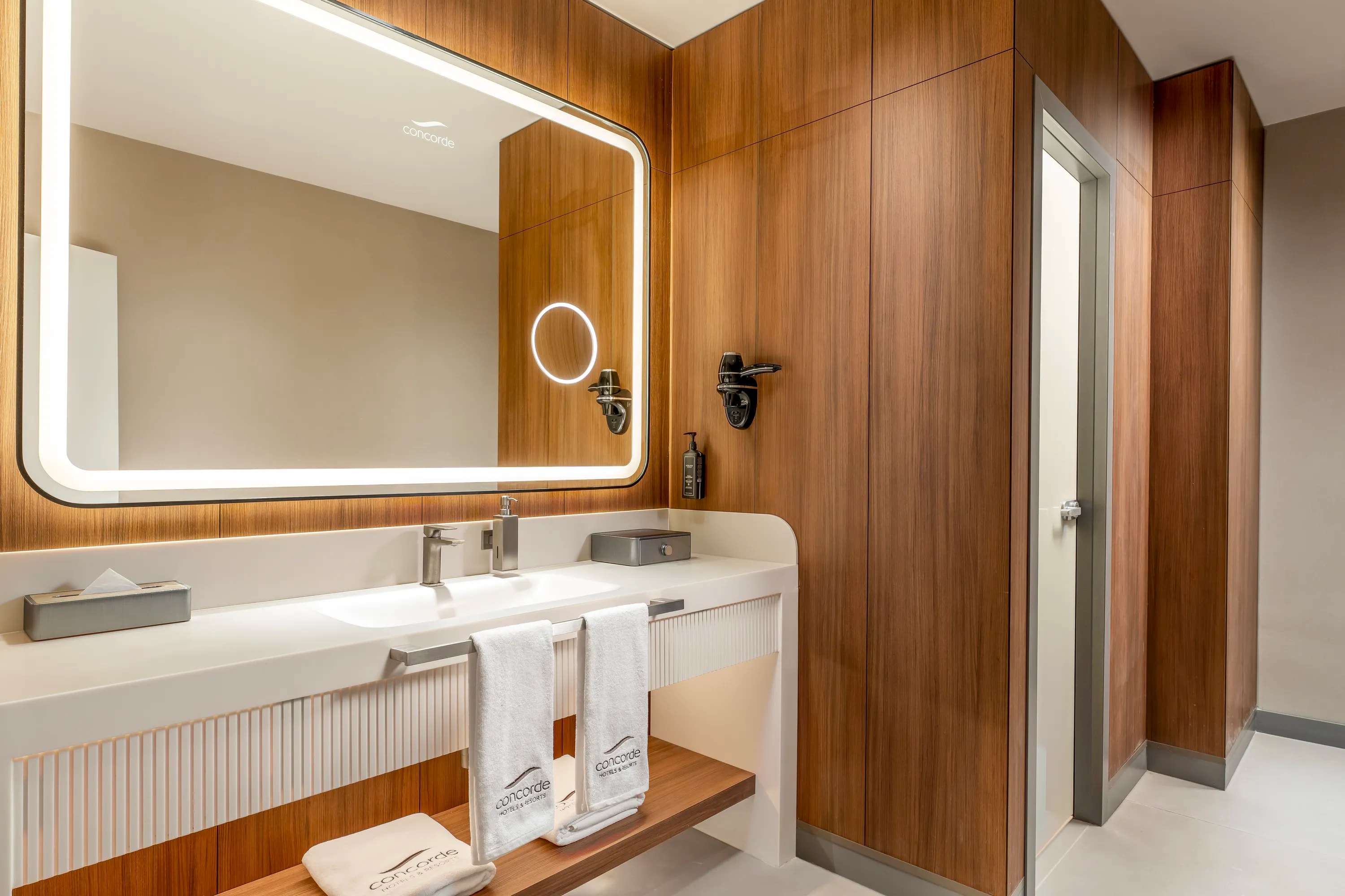 JUNIOR SUITE3
