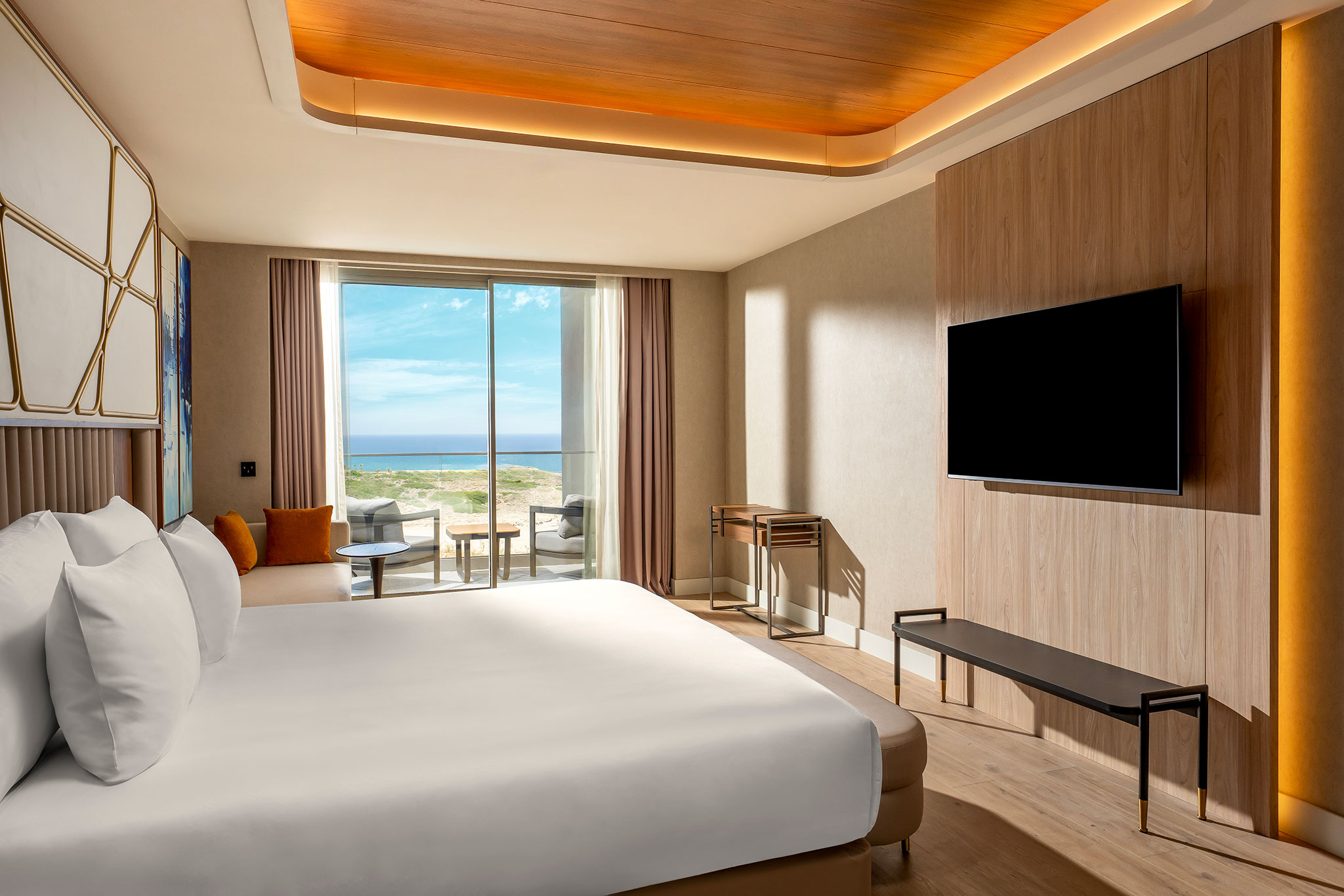 DELUXE ROOM FRENCH BED (ACCESSIBLE) 5