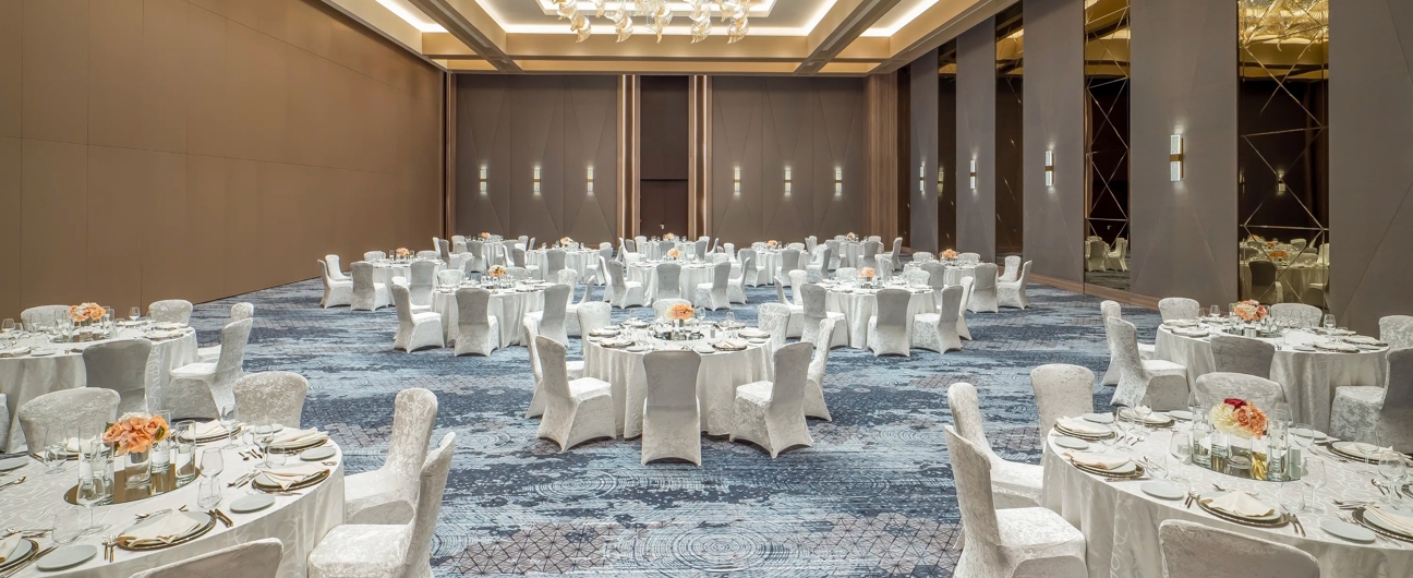 OPERA BALL ROOM12