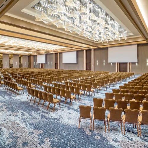 OPERA BALL ROOM15