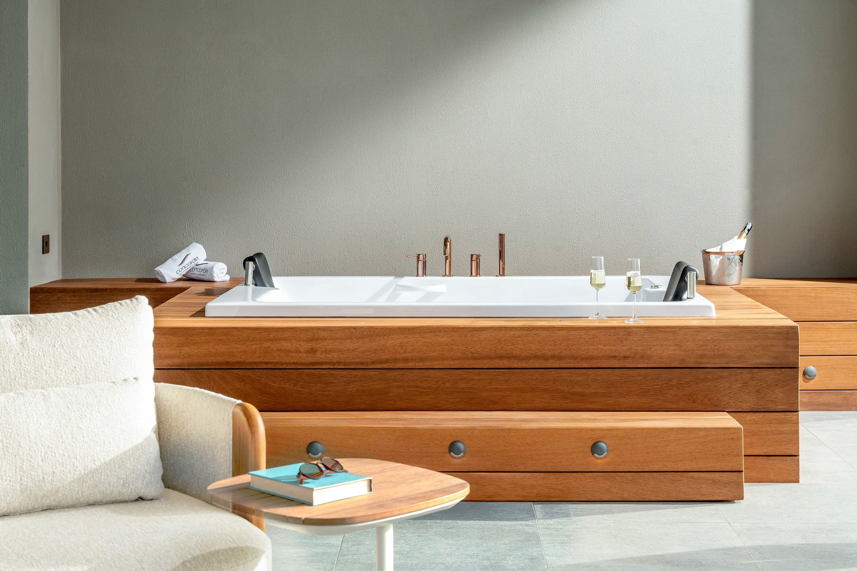 PRESIDENTAL SUITE7