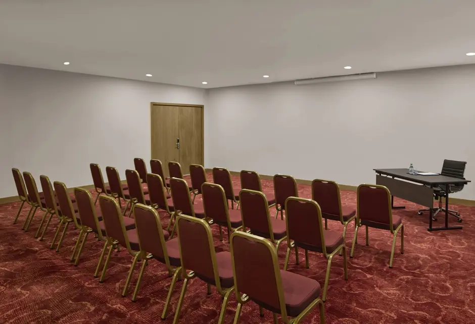 MEETING ROOMS5