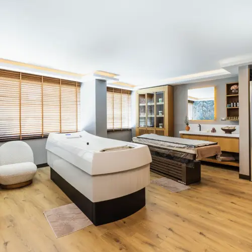 H ALGAE TREATMENT ROOM 2