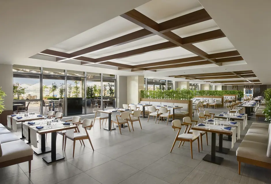 THE BUFFET MAIN RESTAURANT4