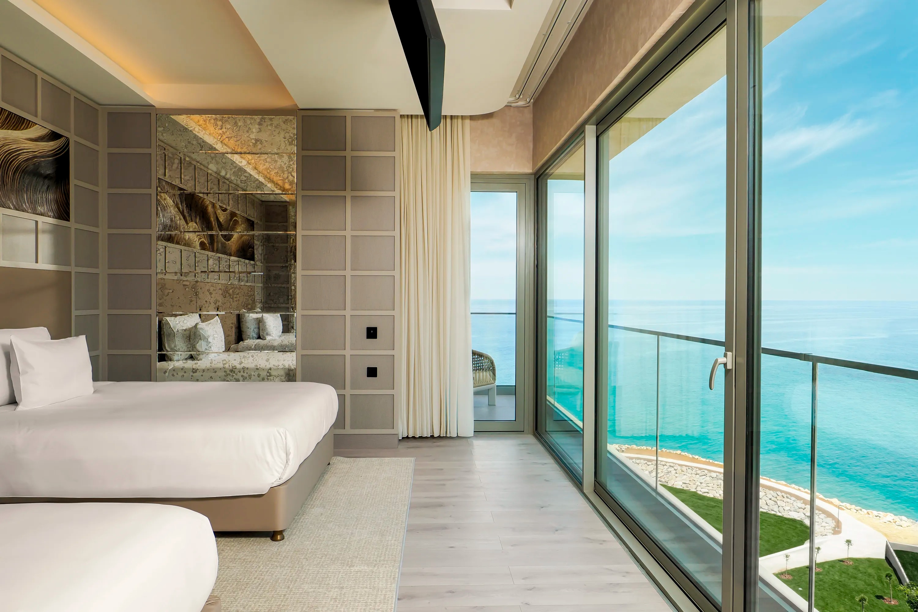 PRESIDENTAL SUITE13