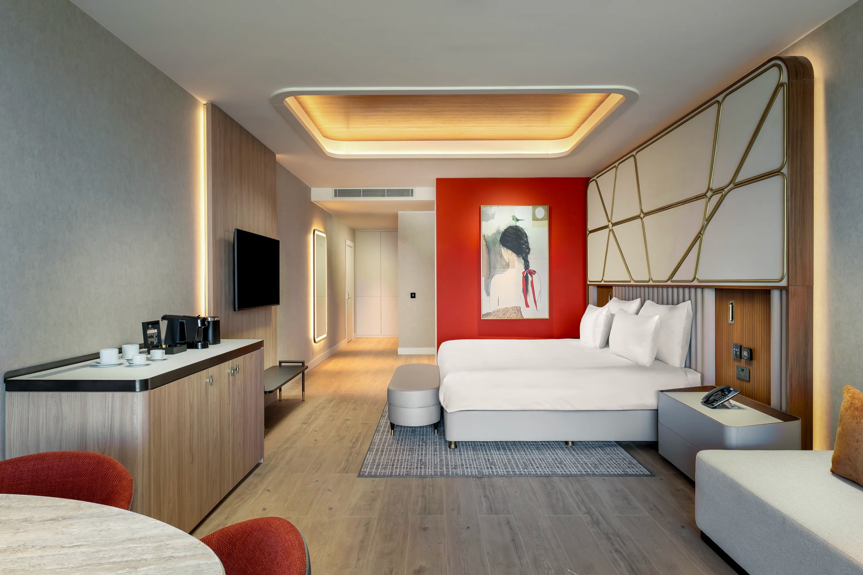 FAMILY SUITE12