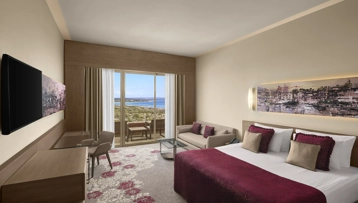 Deluxe Side Sea View