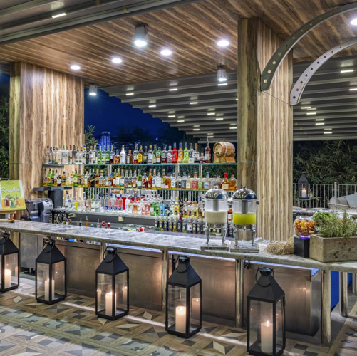 Escape Bar Evening 2