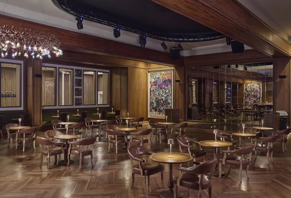 CHAMPION SPORTS BAR2