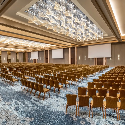 OPERA BALL ROOM9