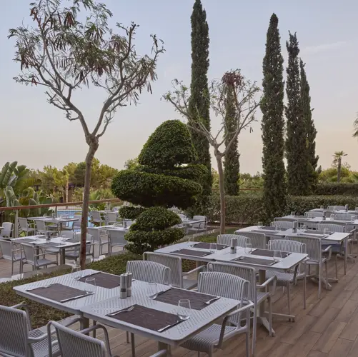 THE BUFFET MAIN RESTAURANT12