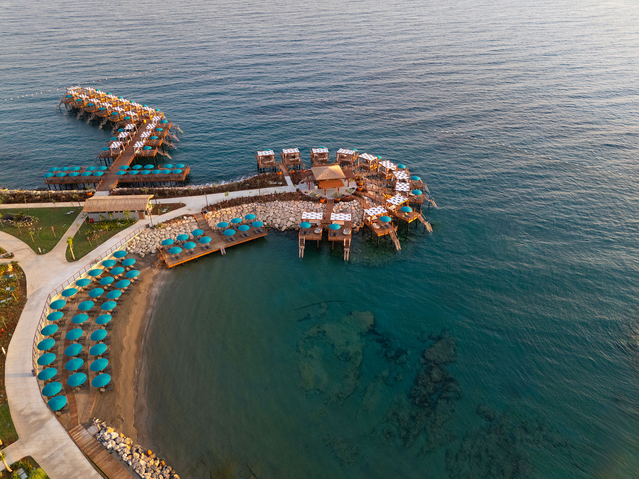 BEACH & PAVILIONS20