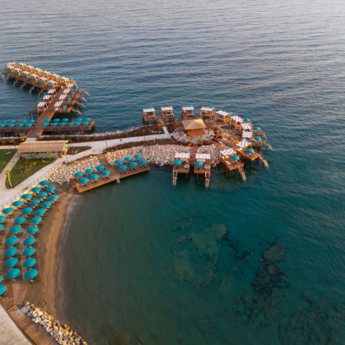 BEACH & PAVILIONS20