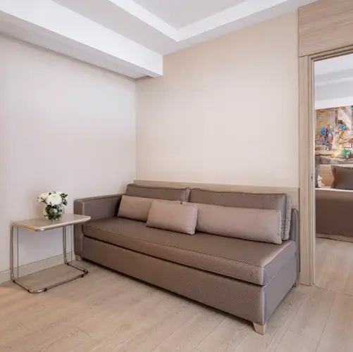 Junior Suite Living Room 2