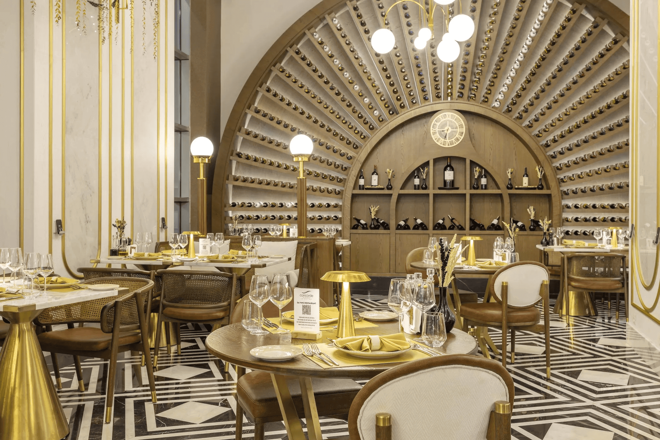 Bar, Lounges and Clubs