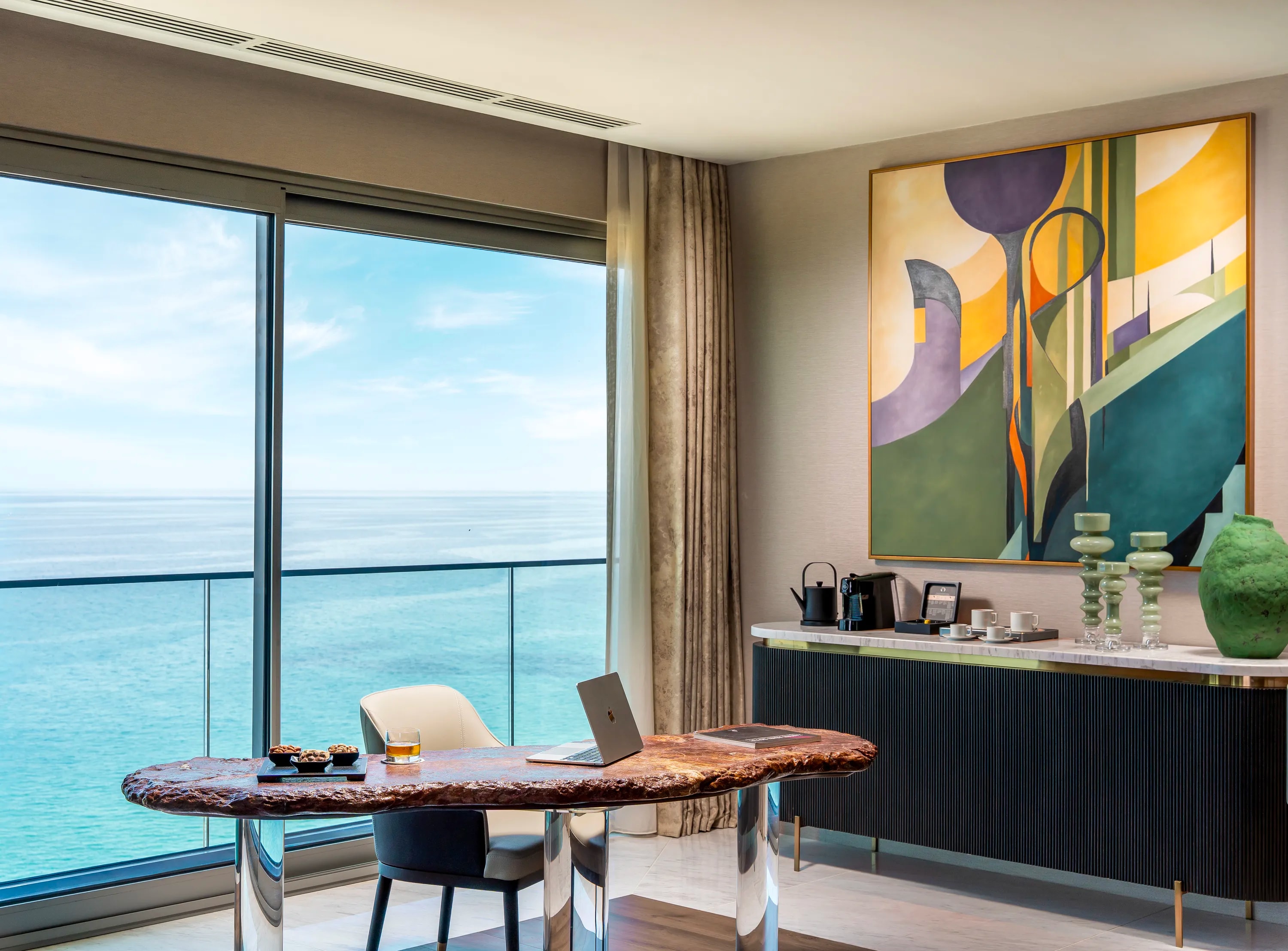 PRESIDENTAL SUITE1