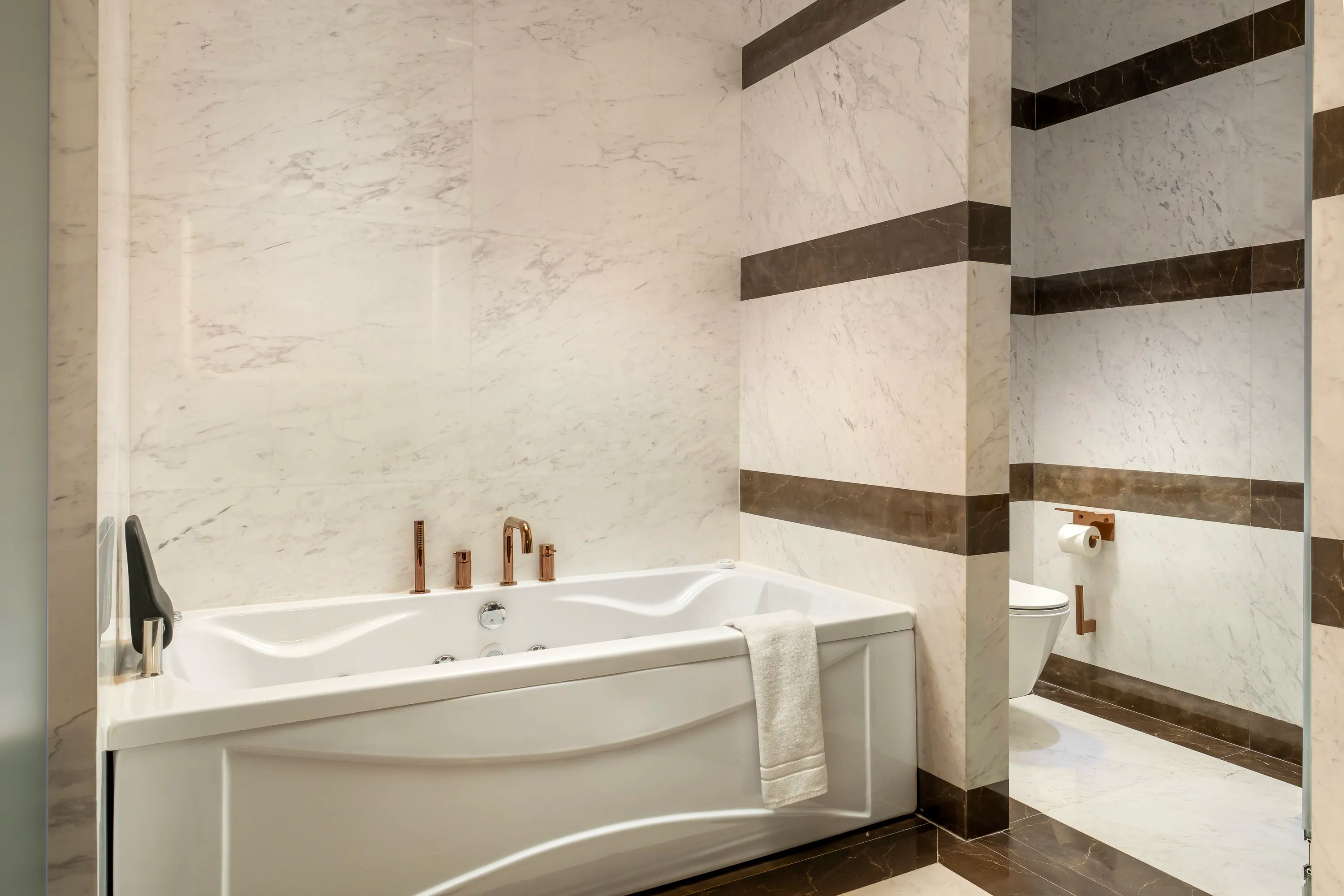 SIGNATURE SUITE (1 BEDROOM)18