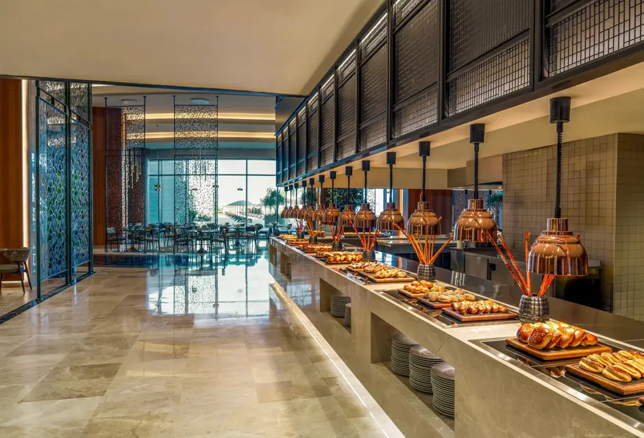 THE BUFFET MAIN RESTAURANT11