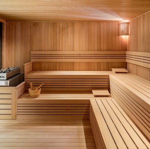 AURA WELLNESS & SPA8