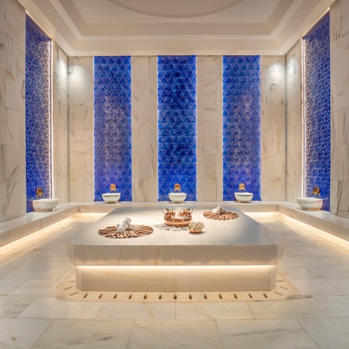 AURA WELLNESS & SPA23